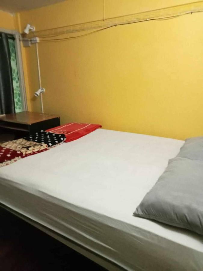 Smile Capsule Hostel Chiang Mai Exterior photo