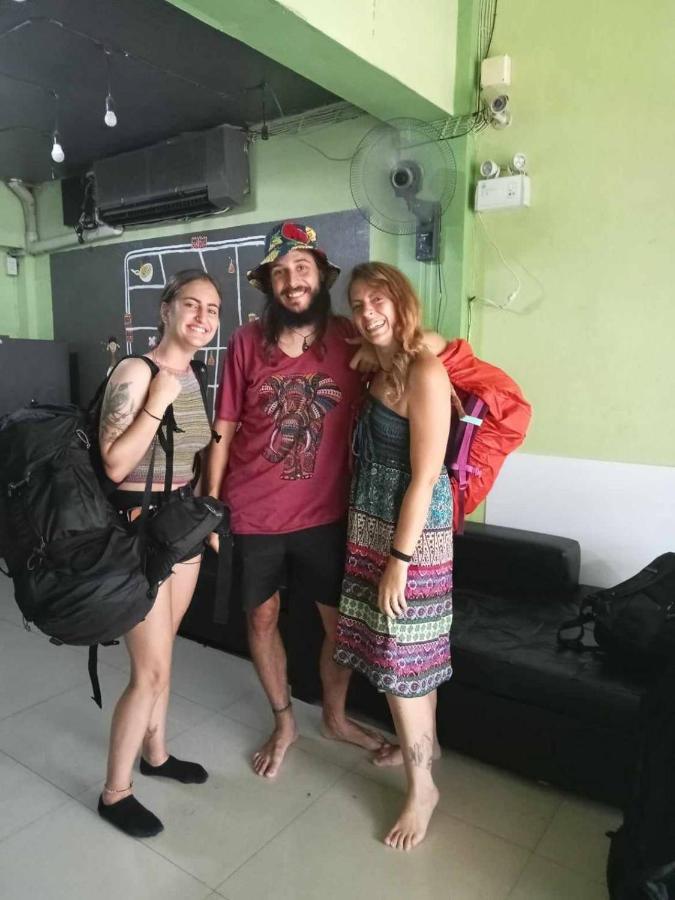 Smile Capsule Hostel Chiang Mai Exterior photo